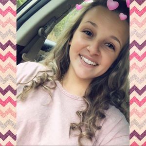 Meet your Posher, Brittney